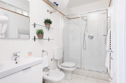 Adriano Residence image 39
